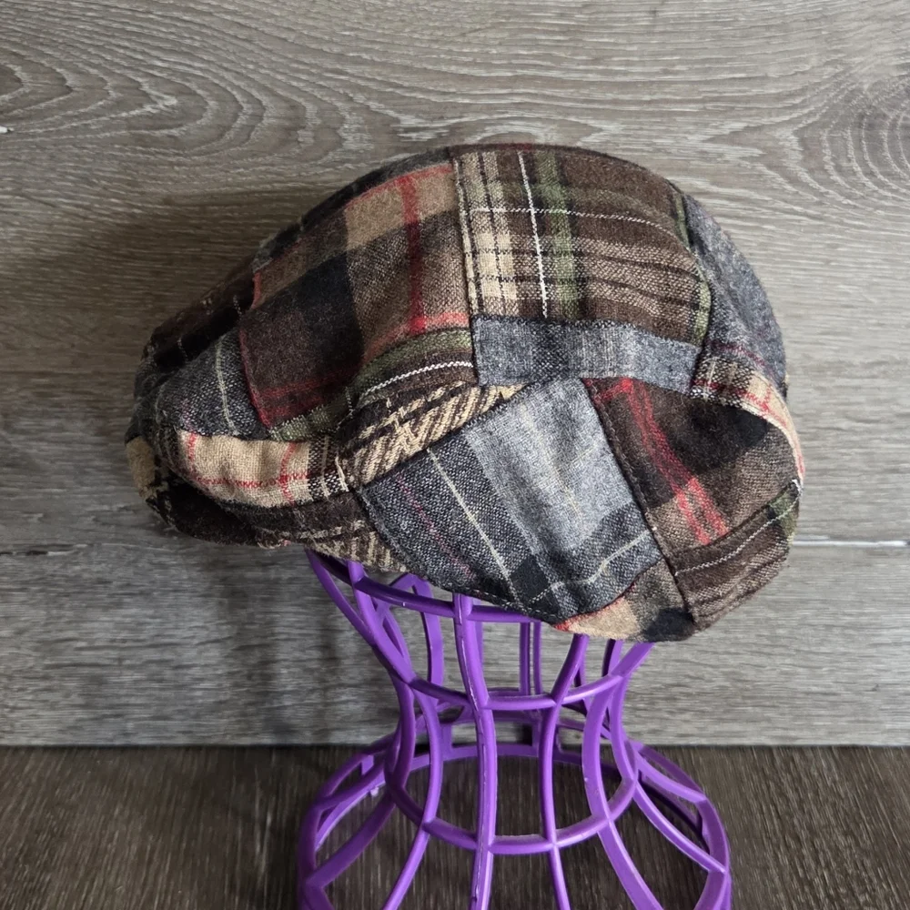 Gap Kids Patchwork Plaid Newsboy Cap in Brown and Gray Small/Medium